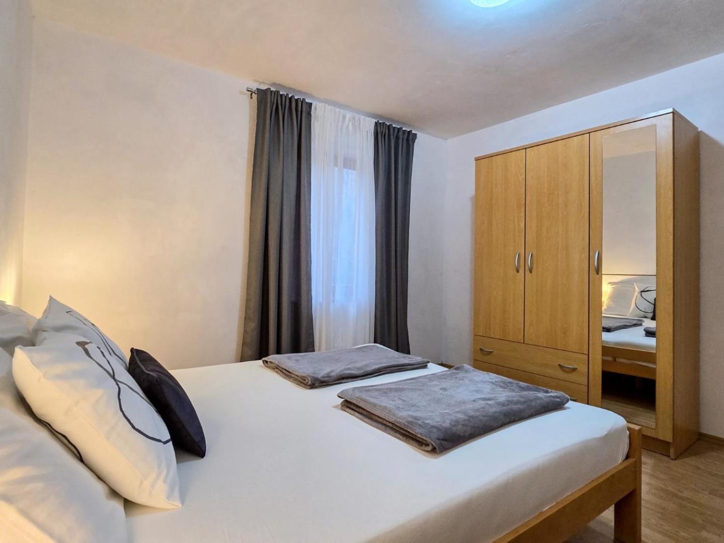 Apartment Dunato I シロ エクステリア 写真